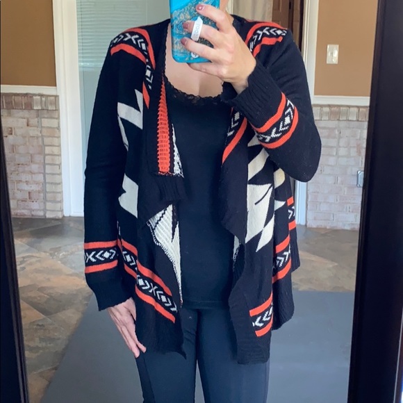 Aztec print cardigan sweater (black) - Picture 3 of 8